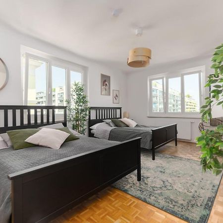 King Bed Home, 3 Bed Rooms, Perfect For Long Term Stay Wien Eksteriør billede
