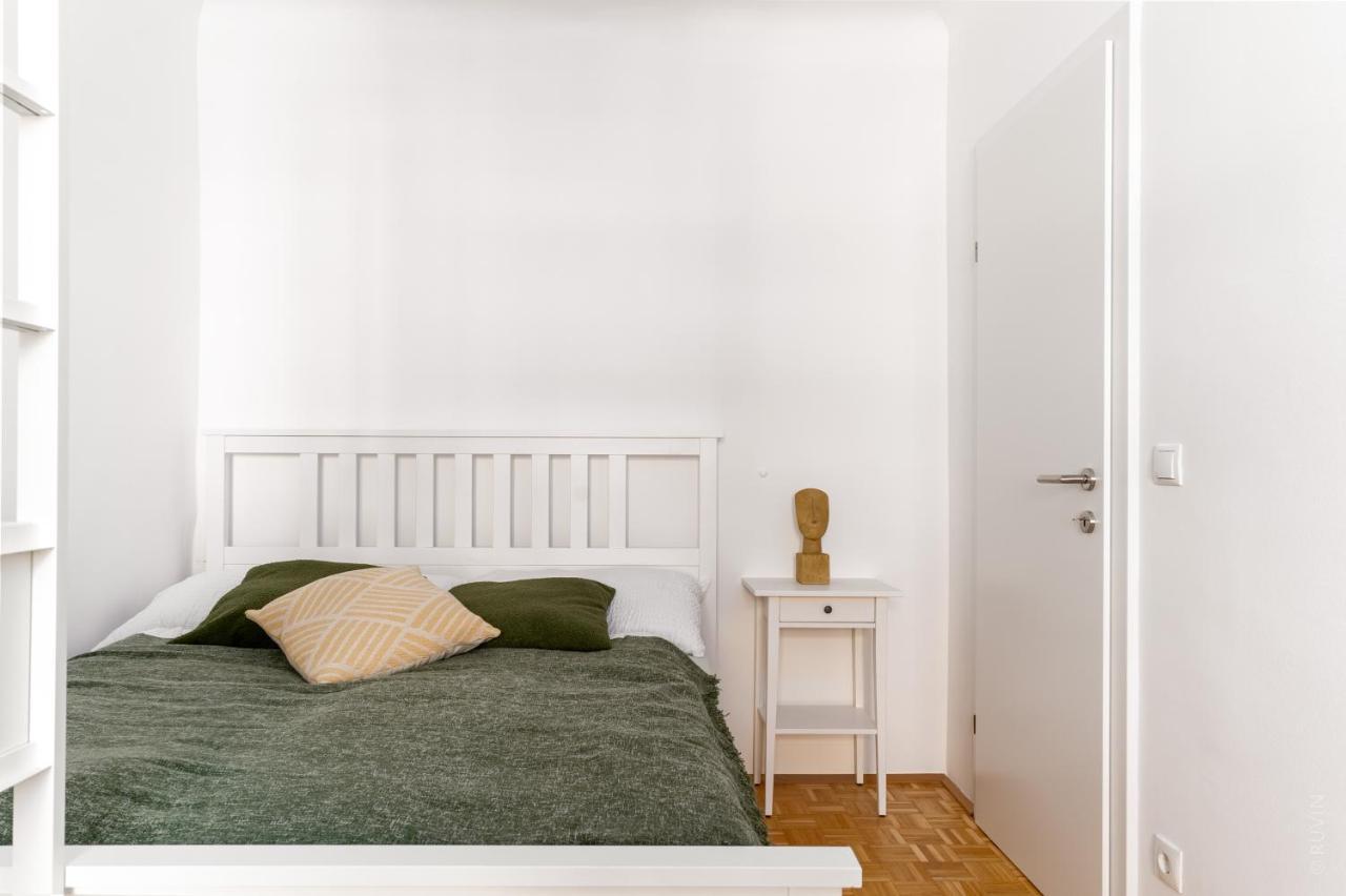 King Bed Home, 3 Bed Rooms, Perfect For Long Term Stay Wien Eksteriør billede