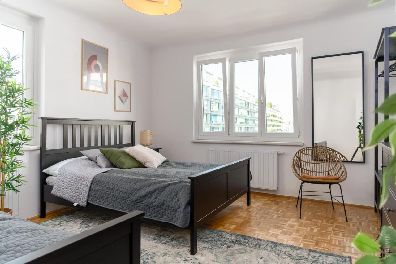 King Bed Home, 3 Bed Rooms, Perfect For Long Term Stay Wien Eksteriør billede